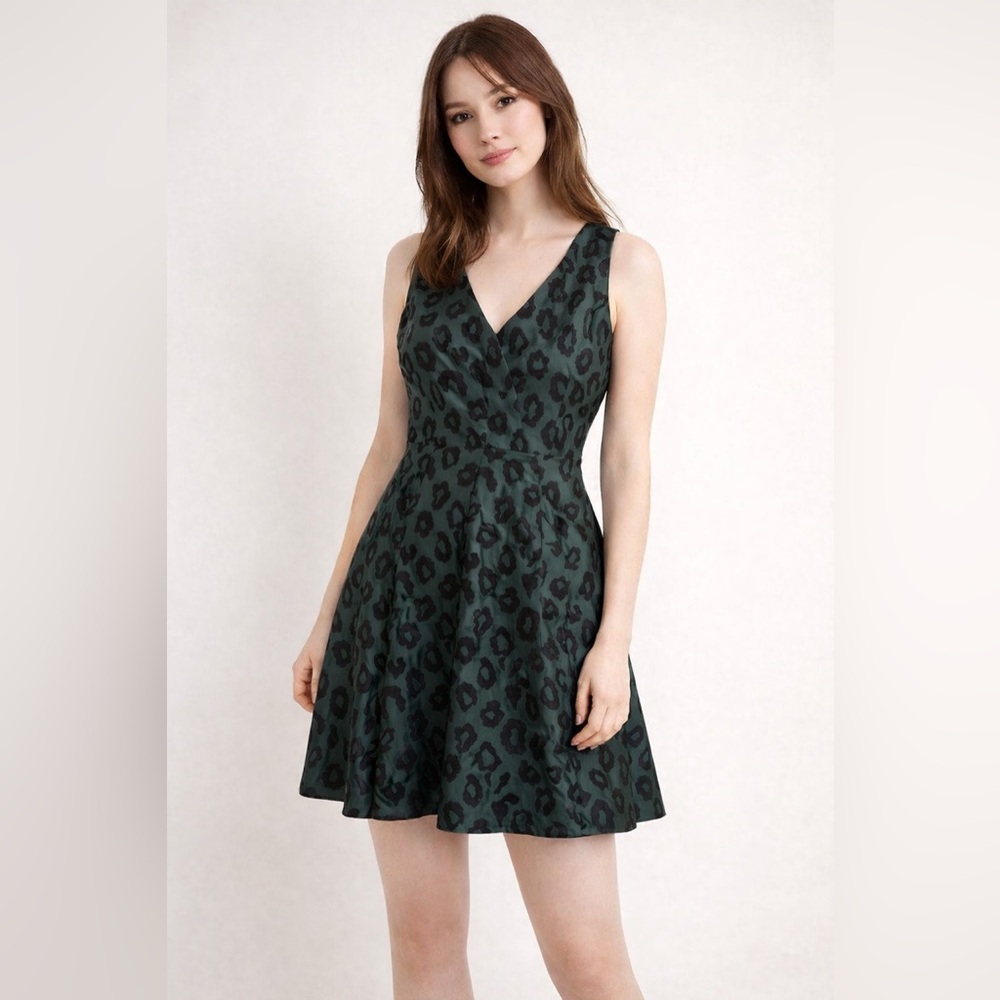 Loft Green Animal‎ Print Fit & Flare Dress Sz. 6